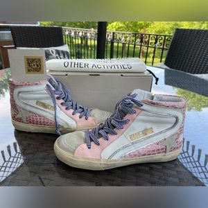 Golden gooses. Great condition, worn less than 5 times. EU size 39